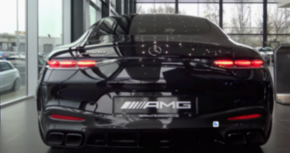 全新AMG GT63海外到店實拍,搭4.0T V8發(fā)動機,性能爆表