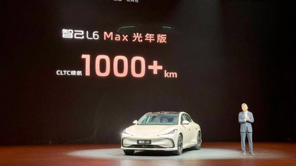 智己半固態電池,雖然有準900V高壓,但充電速度不如理想?