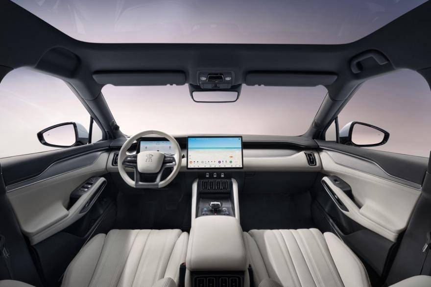 比亞迪宋L與小米SU7孰美?原創(chuàng)國(guó)潮VS高仿超跑