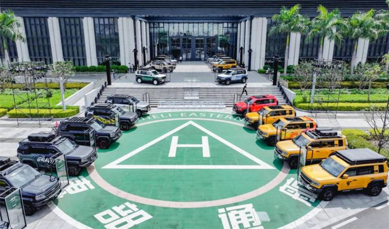 汽車界“文藝復興”來了!方程豹產(chǎn)品矩陣齊亮相