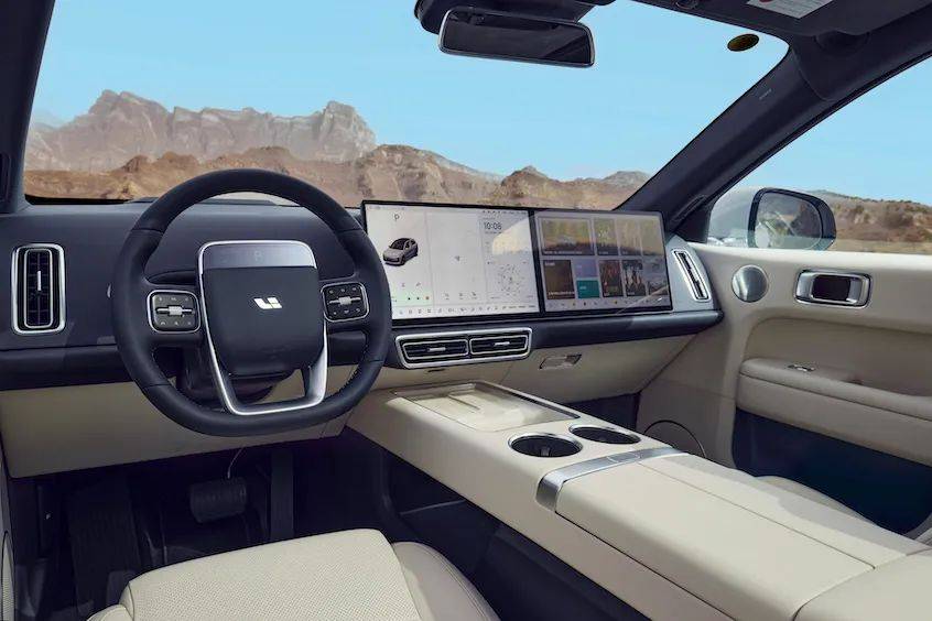 名字悅耳價格香,配置堪比頭等艙