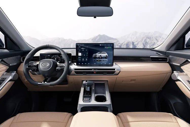 名字悅耳價格香,配置堪比頭等艙