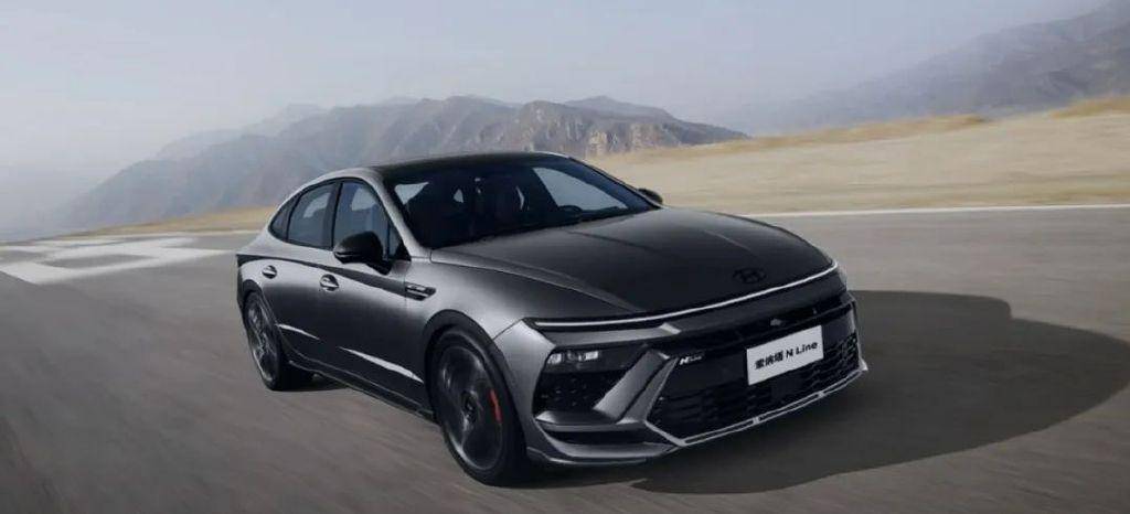 現代索納塔VS大眾帕薩特:高品質合資中型轎車誰更值?