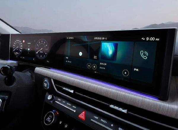 現代索納塔VS大眾帕薩特:高品質合資中型轎車誰更值?