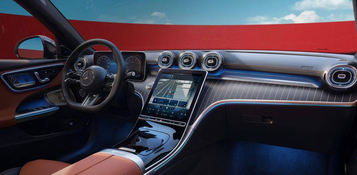 降價(jià)1800元意思一下?新款奔馳C級(jí)上市 售35.5萬(wàn)元起