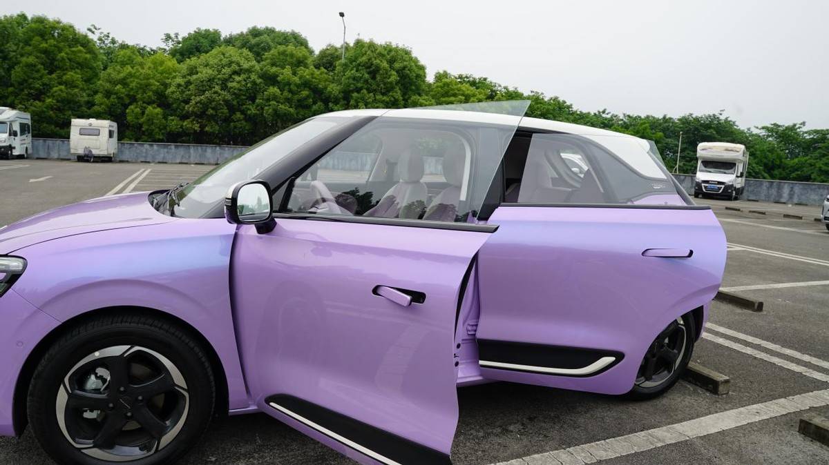 智能遙控泊車(chē)+L2級(jí)智駕輔助!十萬(wàn)級(jí)的東風(fēng)納米01太卷了