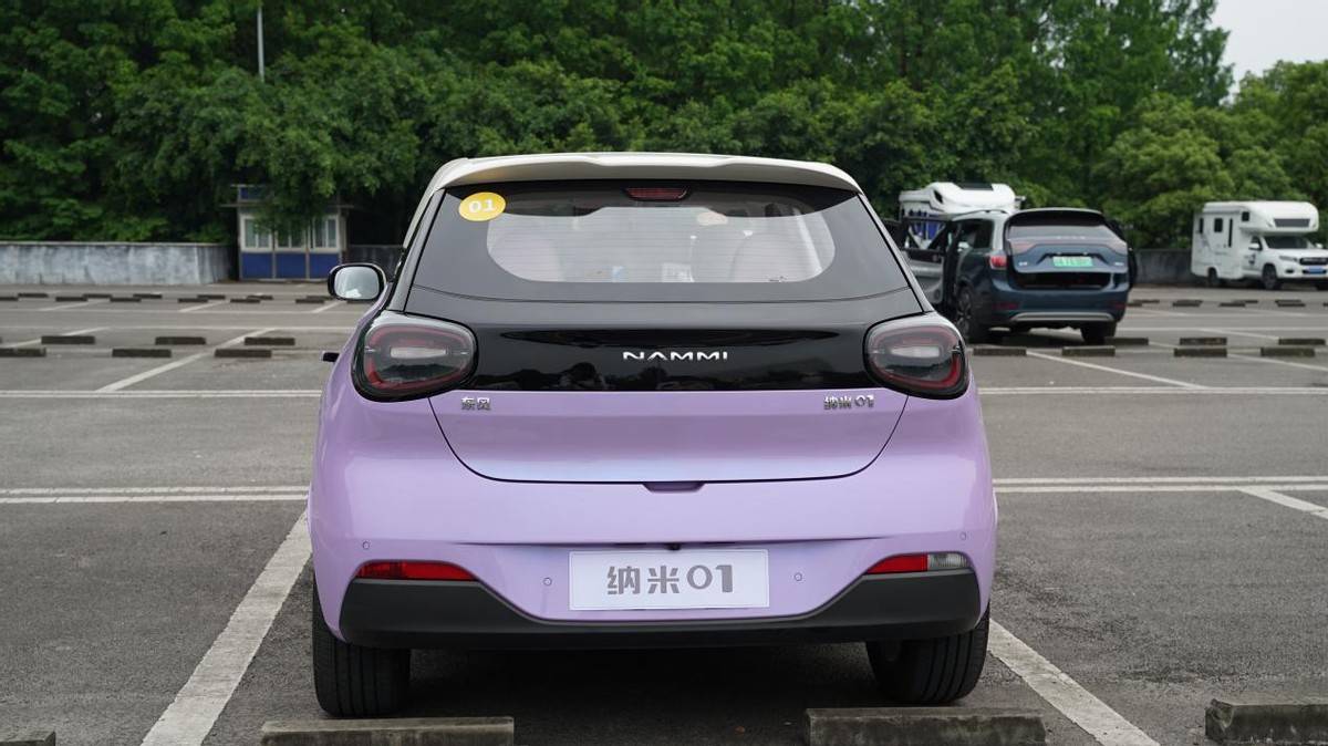 智能遙控泊車(chē)+L2級(jí)智駕輔助!十萬(wàn)級(jí)的東風(fēng)納米01太卷了