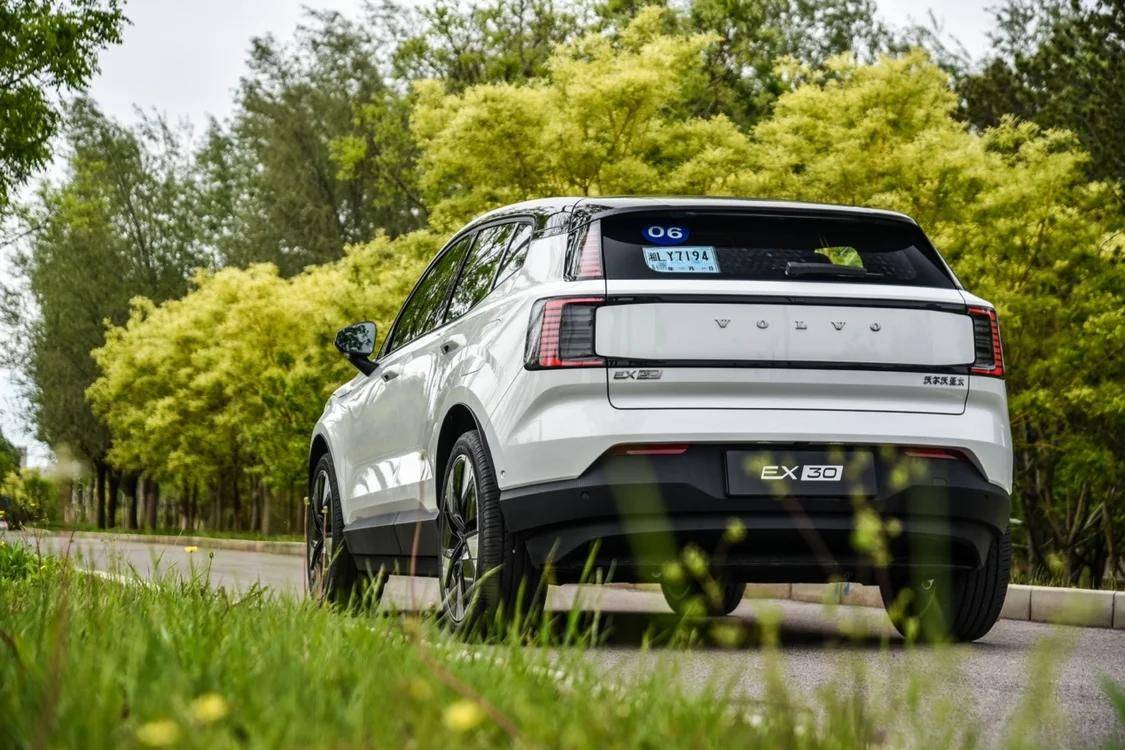 沃爾沃EX30小型純電SUV 售價20.8萬起