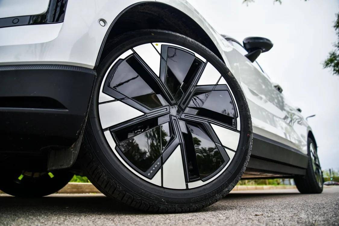 沃爾沃EX30小型純電SUV 售價20.8萬起