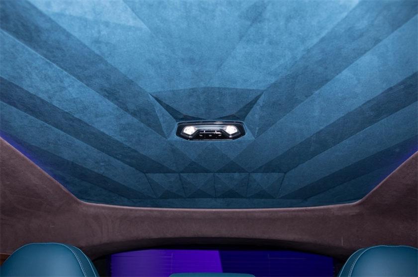 被紅旗、寶馬、賓利同時選中的Alcantara內飾材料是什么來頭?