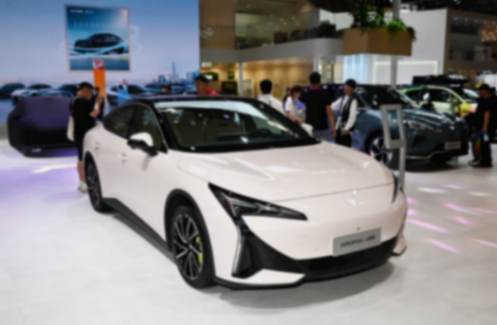 起步17.68萬有誠意,2.9米軸距,極狐阿爾法S5解讀