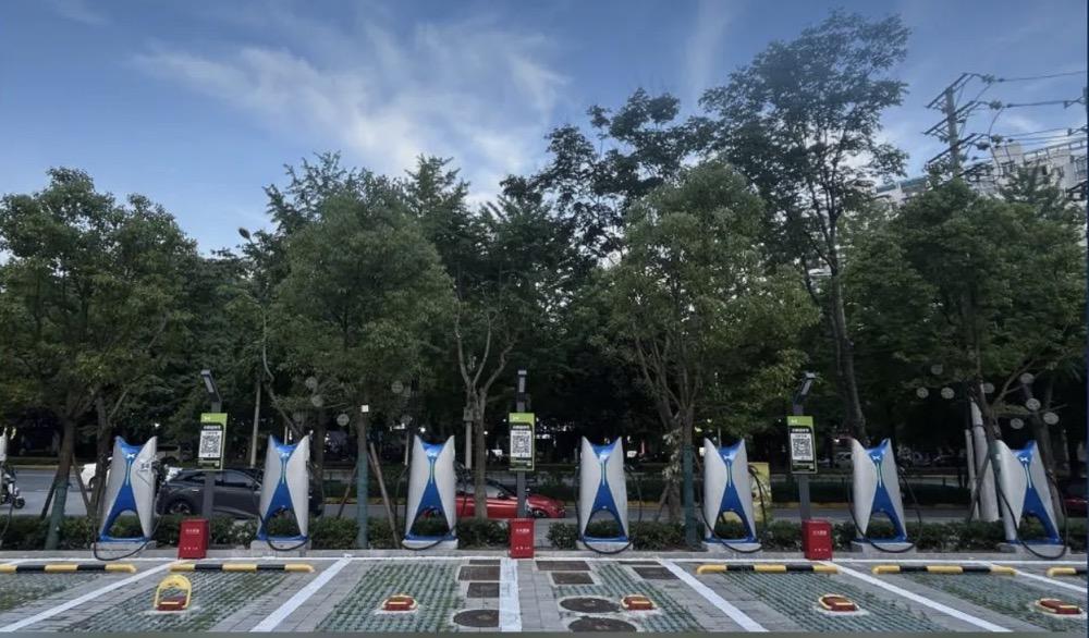 小鵬完成新里程碑,第1000座自營超充站落地