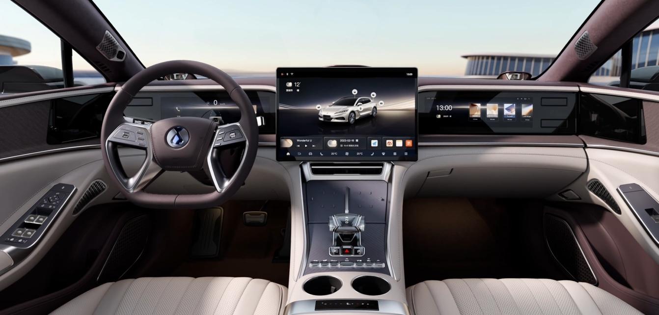 騰勢Z9 GT內飾首發亮相 提供前后排智能冰箱