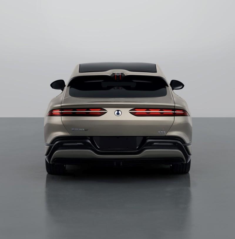 騰勢Z9 GT內飾首發亮相 提供前后排智能冰箱