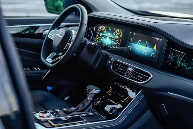 奇瑞新出‘平民豪車’!大7座顏值爆表,僅售8.99萬起-有駕 奇瑞新出‘平民豪車’!大7座顏值爆表,僅售8.99萬起-有駕