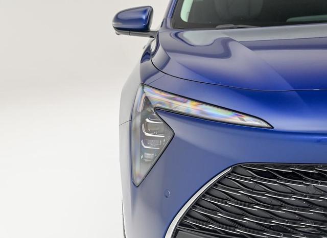 一口價更高性價比！別克君越白金款雙色內飾12月開放下定，能買？-有駕