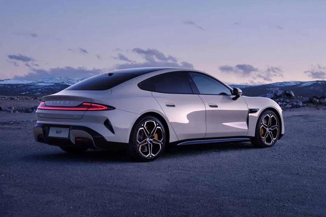 燃油車大反攻!12月轎車銷量:朗逸第二,小米SU7進前十