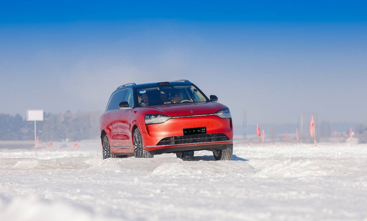 全心全意為用戶服務 張興海參與問界五大連池極寒測試