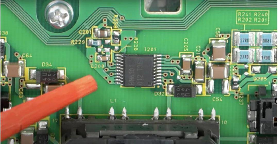 拆解奧迪e-tron逆變器:一個德國車居然用上了日本的模塊