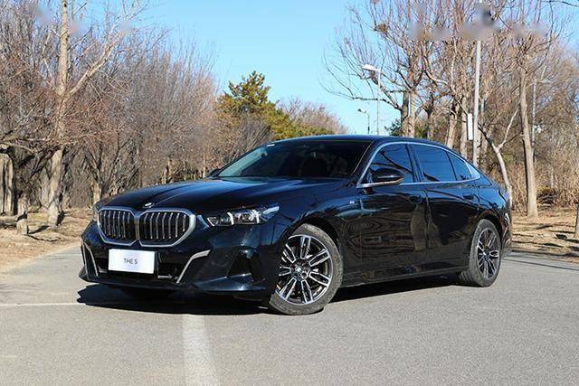 過年買30萬級新車還在看5系?上汽奧迪A7L才是年輕人的菜!