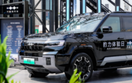 售價定位都相近 坦克500Hi4-Z和方程豹豹8誰更硬核?