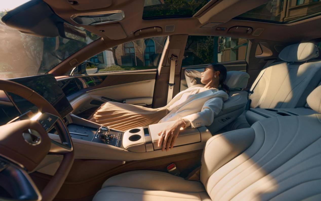 刷新行業紀錄!最快交付破萬,騰勢Z9GT為何讓BBA慌了?