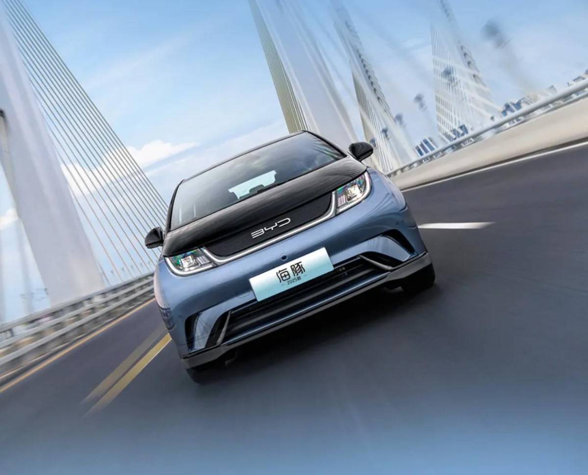 2024年銷量突破:比亞迪如何成為新能源汽車的世界冠軍?