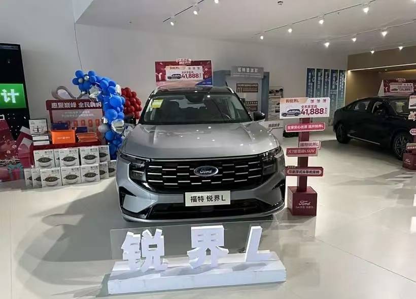 2025c年了,國補延續還糾結買啥車?大7座+2.0T混動,這車真實用!