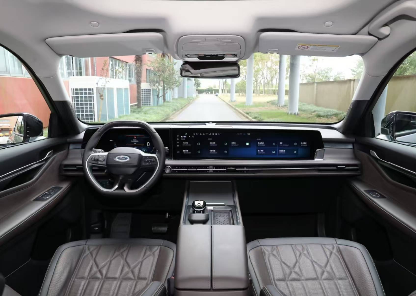 2025c年了,國補延續還糾結買啥車?大7座+2.0T混動,這車真實用!