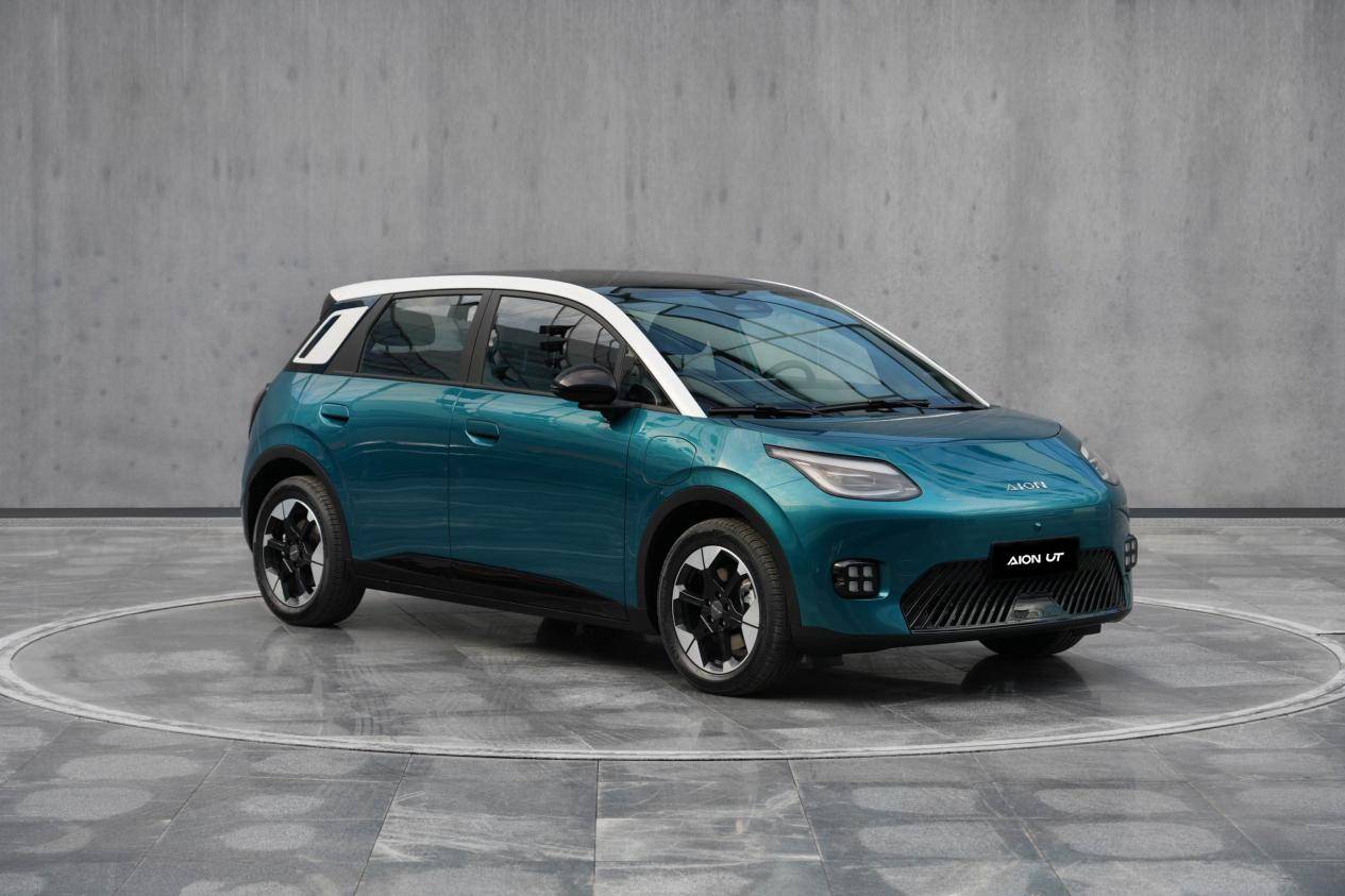 AION UT對比吉利星愿 10萬級純電A級車大戰(zhàn)