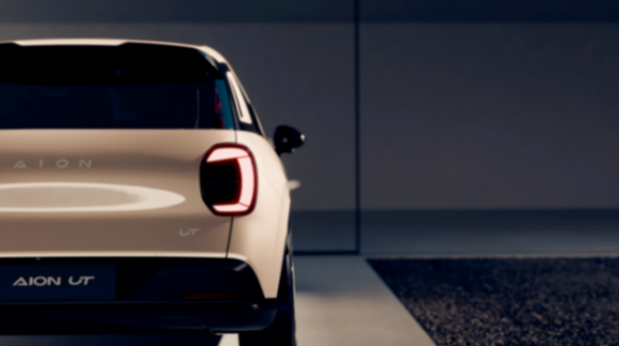 AION UT對比吉利星愿 10萬級純電A級車大戰(zhàn)