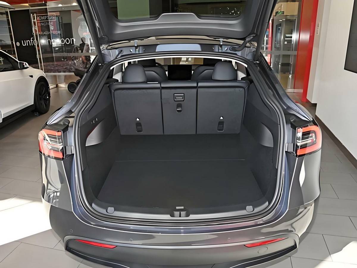 六座版Model Y真要來了?特斯拉高管:年內(nèi)將推新Y七座版