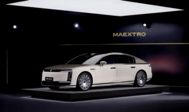 尊界S800內飾首曝,黑科技首發,都是金錢的味道