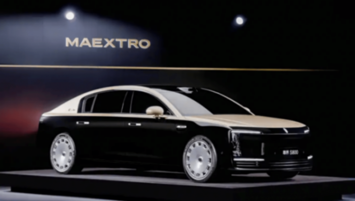 尊界S800內飾首曝,黑科技首發,都是金錢的味道