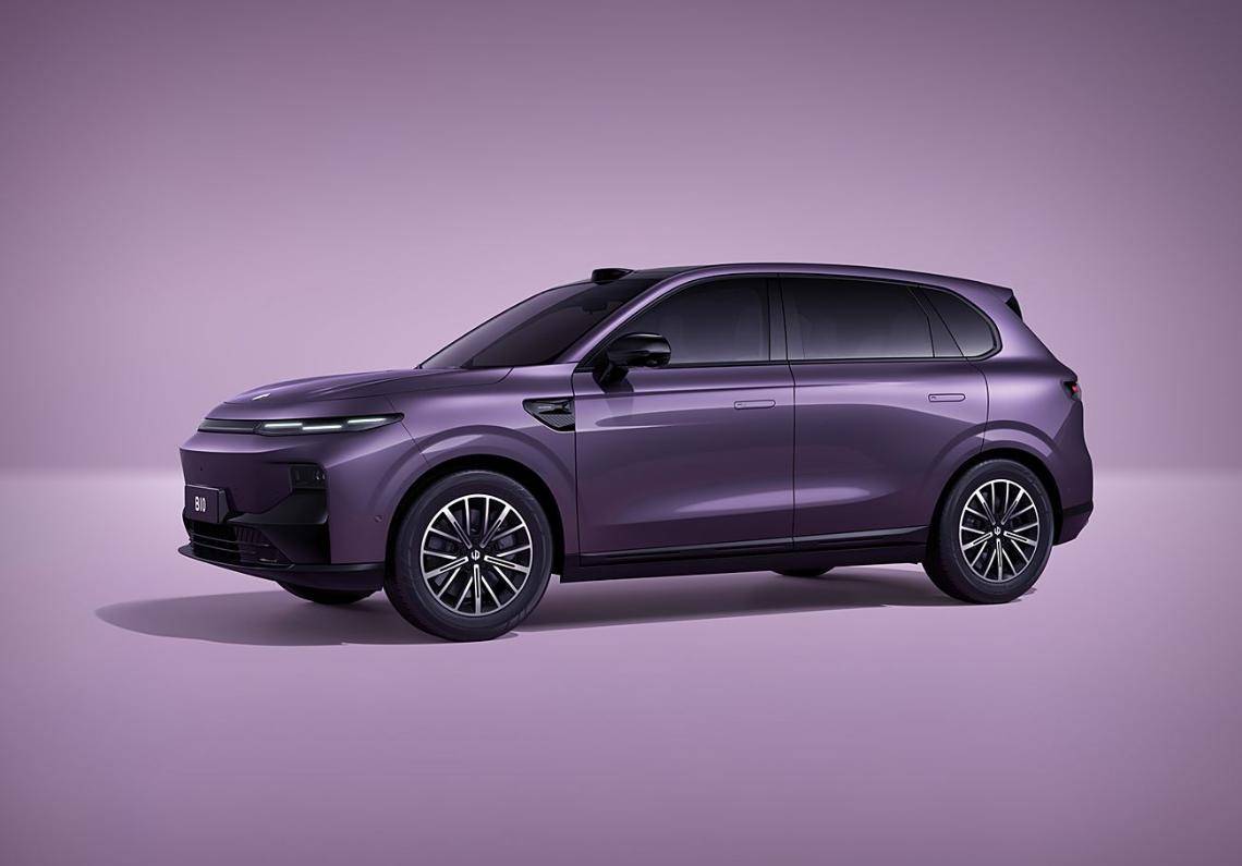 一夜之間,又上市兩款新車,起售價最低9.98萬