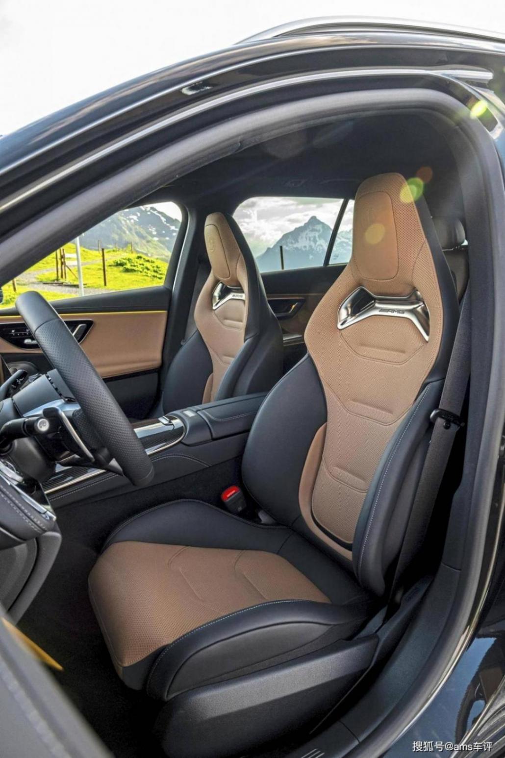 默契伙伴:梅賽德斯-AMG E 53 HYBRID