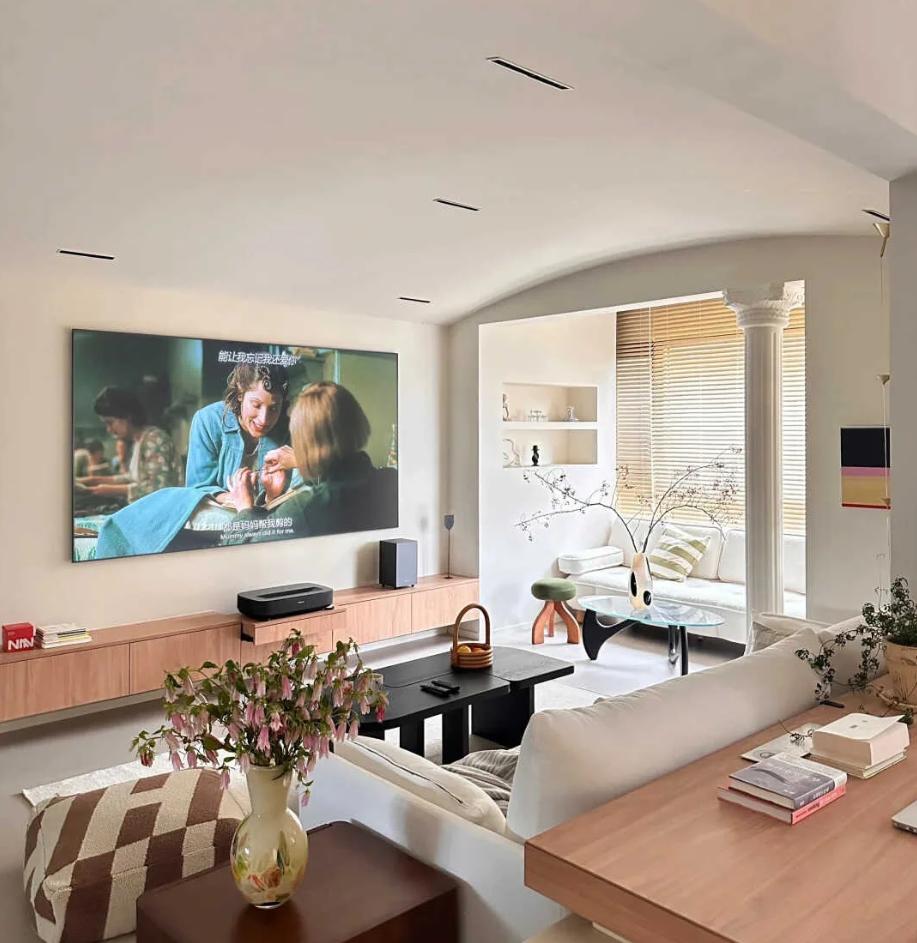 100英寸電視機買什么品牌好?2025公認8大最好型號,近乎零差評