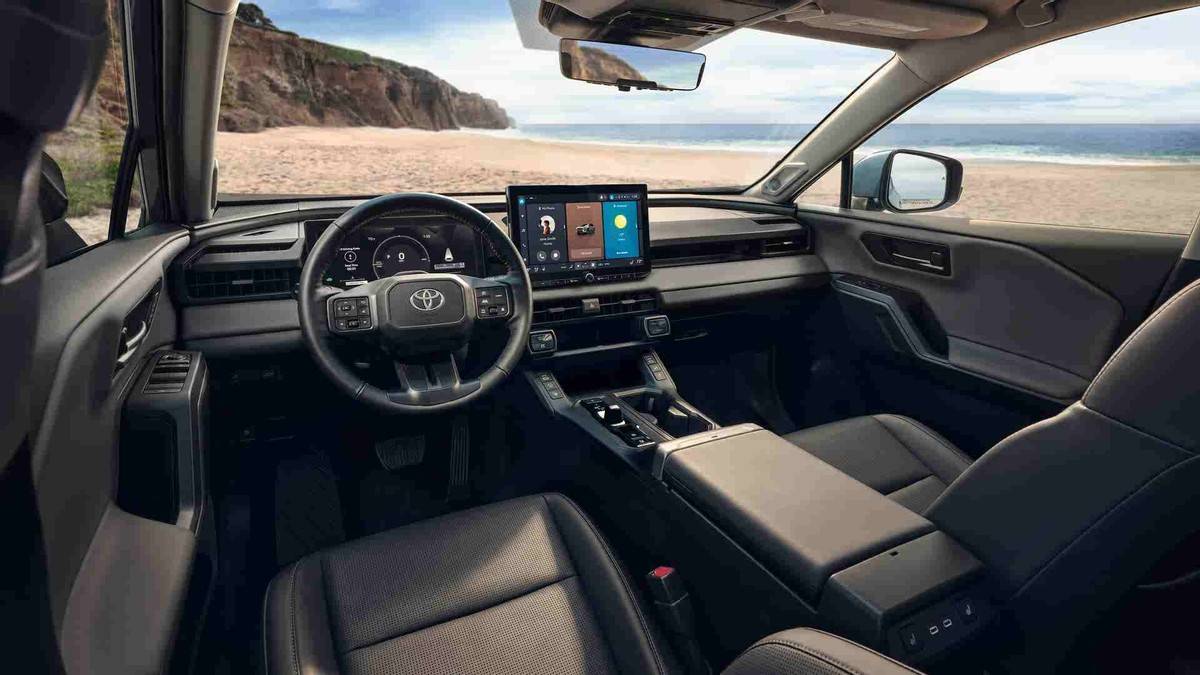 全新一代豐田RAV4發布!3種前臉,大燈C形設計,配2.5L混動/插混