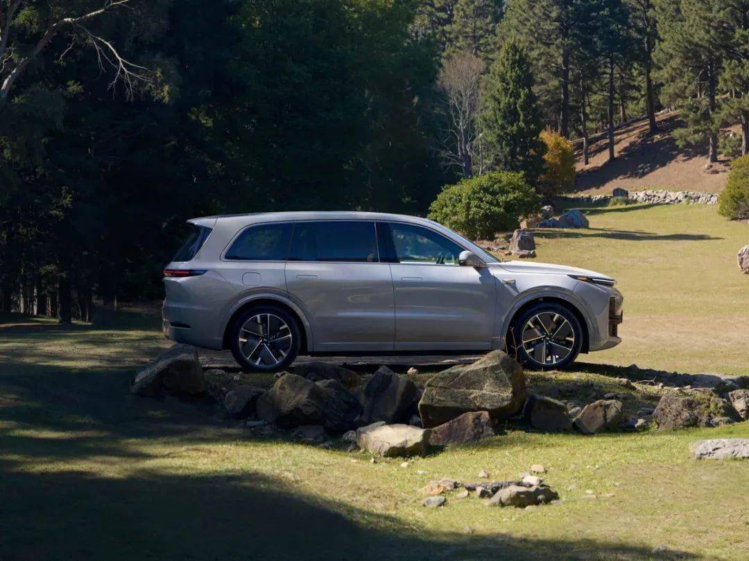 學理想問界造爆款,不如學它們造強標簽