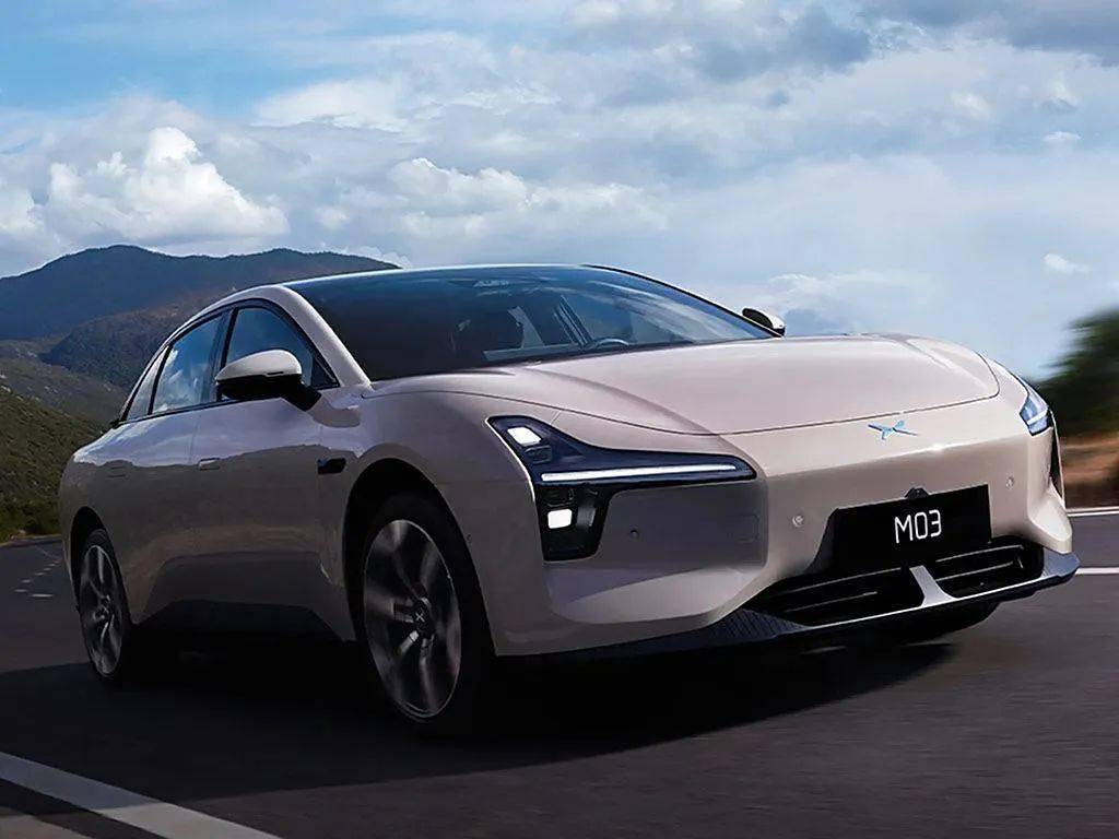 學理想問界造爆款,不如學它們造強標簽