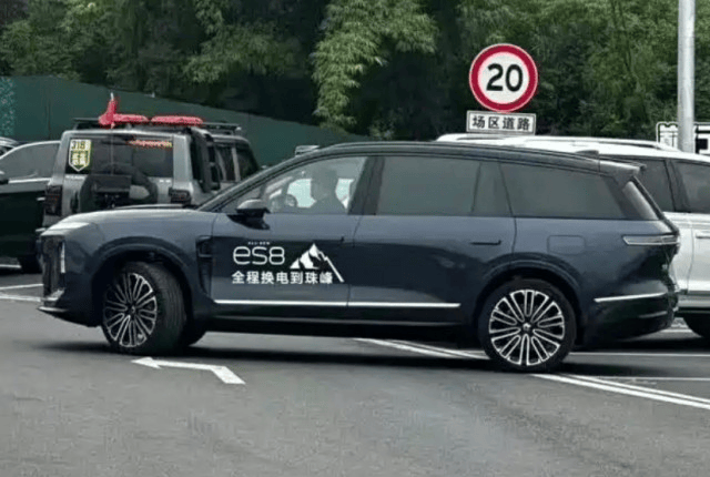 全新蔚來ES8 實車曝光,8月20日預售