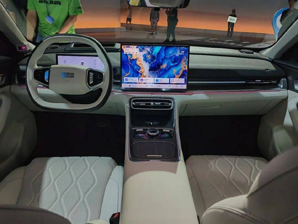 27分鐘訂單破萬:吉利銀河A7如何重構(gòu)10萬級(jí)家轎體系