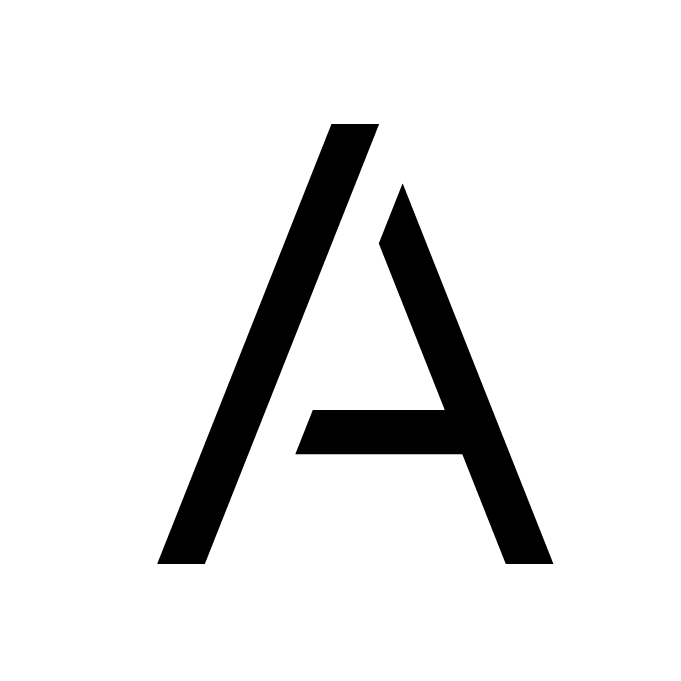 馮典的核心權(quán)力,在于他能夠制定電商服務(wù)商的獎(jiǎng)勵(lì)政策,并掌握著審批服務(wù)商入駐的權(quán)限