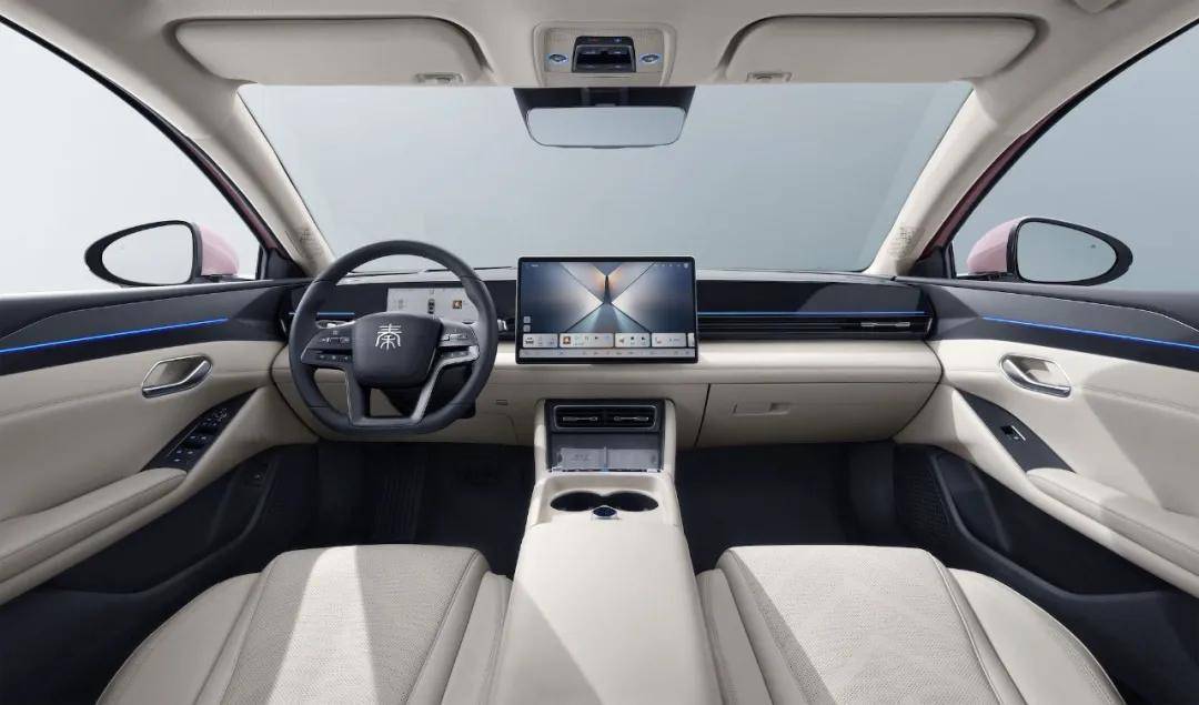 秦L EV云輦型:12.98萬拿下夢幻新色和爆胎穩行