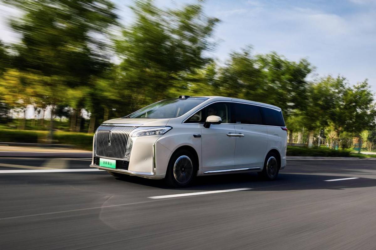 標配激光雷達+四驅系統 售價28.58萬魏牌高山7硬剛MPV市場