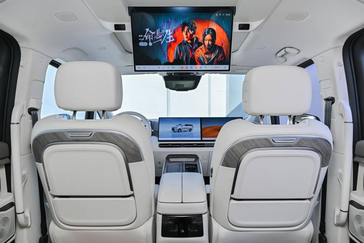 標配激光雷達+四驅系統 售價28.58萬魏牌高山7硬剛MPV市場