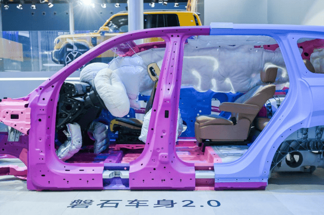 看完奇瑞在廣州車展曬出的新車新技術,我明白為啥它賣得好了